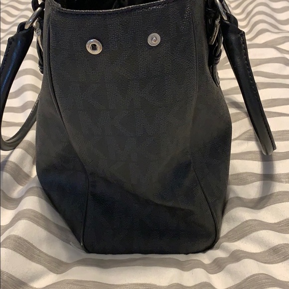 ✨EUC MICHAEL KORS large handbag - Picture 6 of 10